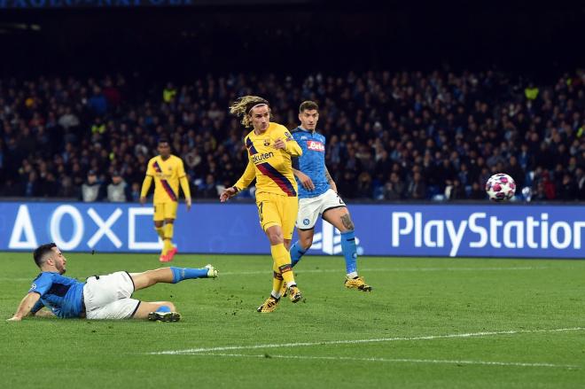 Acción del gol de Griezmann durante el Nápoles-Barcelona (Foto: UEFA).