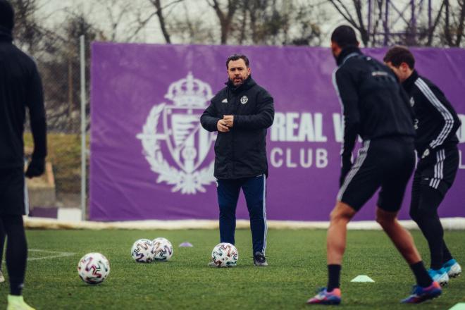 Sergio González, en un entrenamiento en los Campos Anexos (Foto: Real Valladolid).