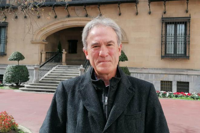 Andoni Goikoetxea, en el patio del Palacio de Ibaigane (Foto: DMQ Bizkaia).