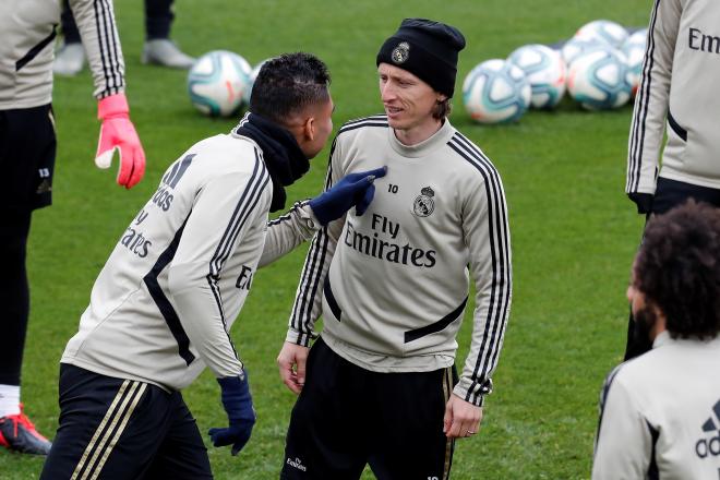 Casemiro y Modric, durante un entrenamiento con el Real Madrid (Foto: EFE).