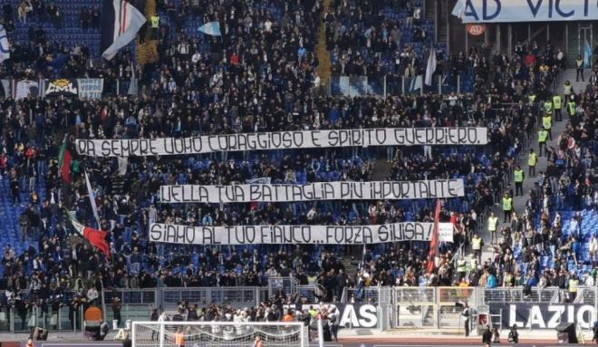 La pancarta de la afición de la Lazio en homenaje a Sinisa Mihajlovic.