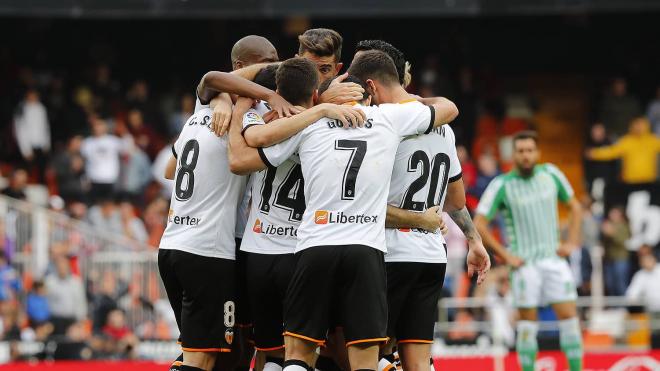 El posible once del Valencia para enfrentarse al Alavés (Foto: Lázaro de la Peña / VCF)