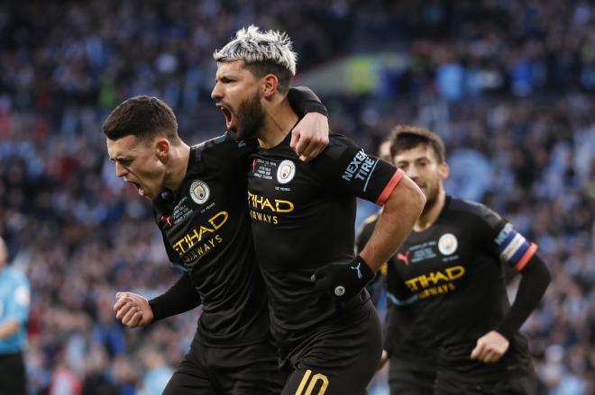 Agüero celebra un gol del Manchester City.