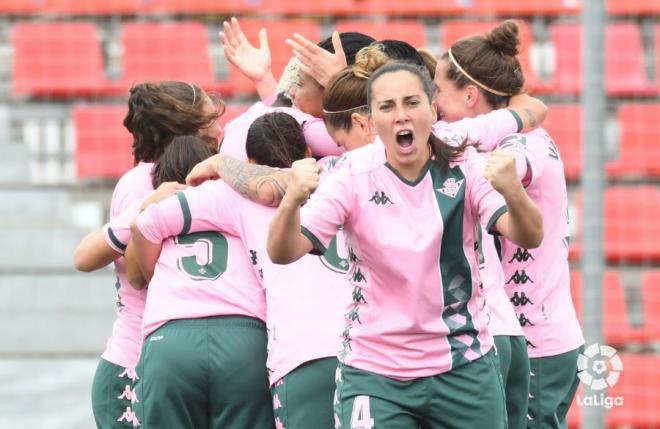 Las jugadoras del Betis Féminas celebran uno de los goles.