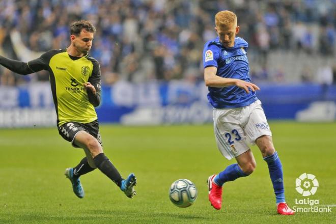 Mossa, durante el Real Oviedo-Tenerife (Foto: LaLiga).