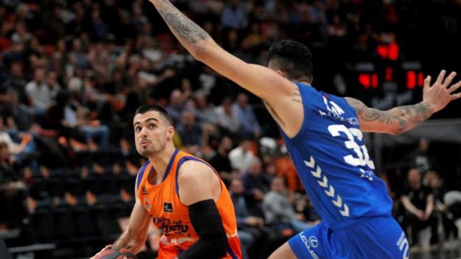 Un solvente Valencia Basket arrolla a un Burgos inesperadamente pobre