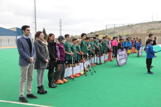 La selección andaluza masculina de hockey hierba, oro en el campeonato de España.