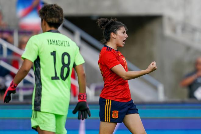 Lucía García celebra uno de sus dos goles a Japón en la 'She Believes Cup (Foto: SeFutbol).