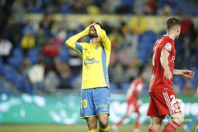 Kirian se lamenta tras fallar una ocasión en el partido ante el Zaragoza.