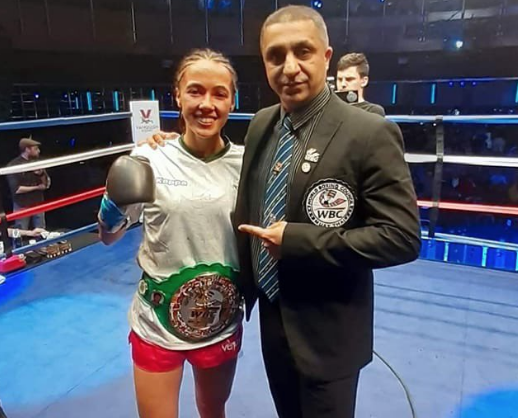 Lara Fernández, bética y campeona del mundo de Muay Thai.