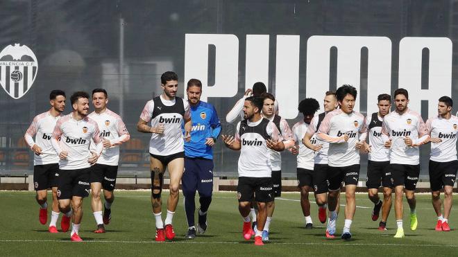 El Valencia CF seguirá entrenándose a pesar de haber suspendido LaLiga por el coronavirus (Foto: Valencia CF)