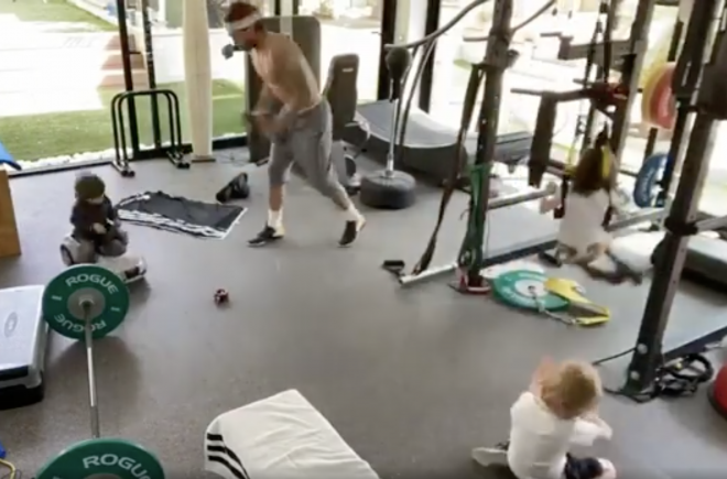 Sergio Ramos se entrena junto a sus hijos en su tercer día de cuarentena (Foto: Instagram).