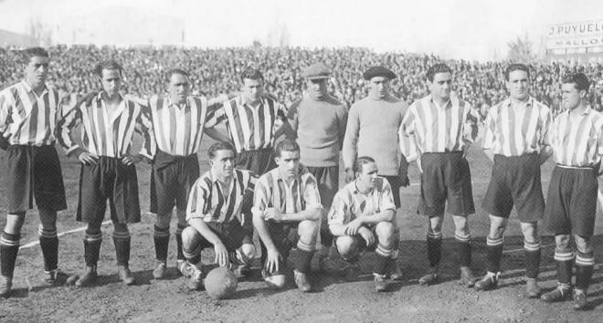 El equipo del Athletic Club campeón de liga de la temporada 1930/31.