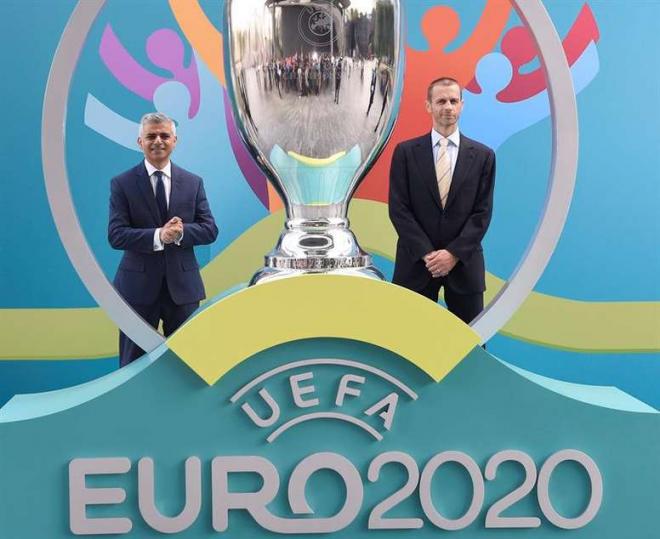 La Eurocopa 2020 se pospone para el próximo verano (foto:EFE).
