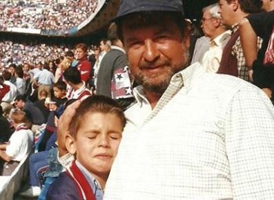 Morata, con su padre en el Calderón.