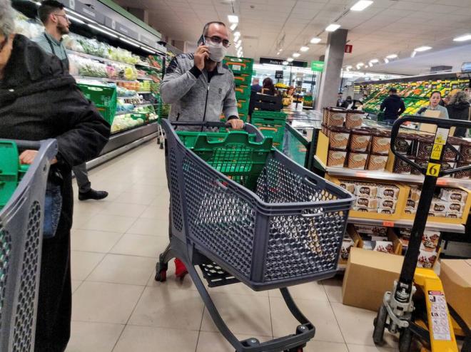 Nuevas medidas en los supermercados de Asturias de cara al Jueves y Viernes Santo.