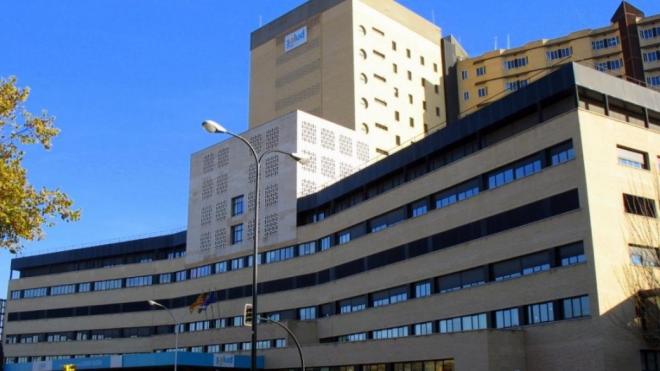 Fachada del Hospital Clínico de Zaragoza.