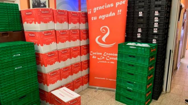 Panettones donados por el Dépor a instituciones sociales de A Coruña (Foto: RCD).