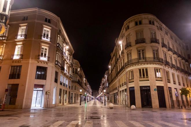 La Calle Larios, vacía durante el confinamiento (Foto: @Málaga).