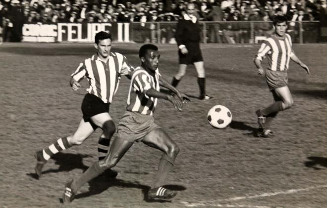 Ben Barek, en su época de jugador malaguista (Foto cedida por Mariano Pozo).