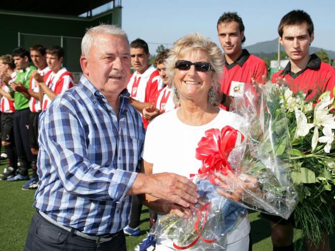 Mario Múgica en el homenaje al que fuera directivo Juan Ignacio Onaindia en 2007 (Foto: Athletic C