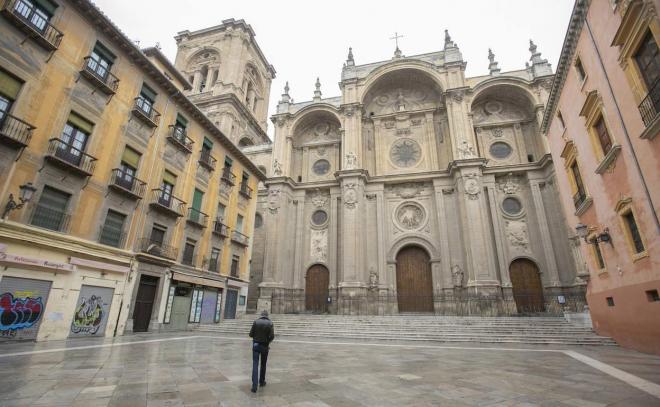 La Catedral de Granada, durante la cuarentena.