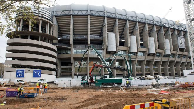 El Santiago Bernabéu, en obras (Foto: EFE).