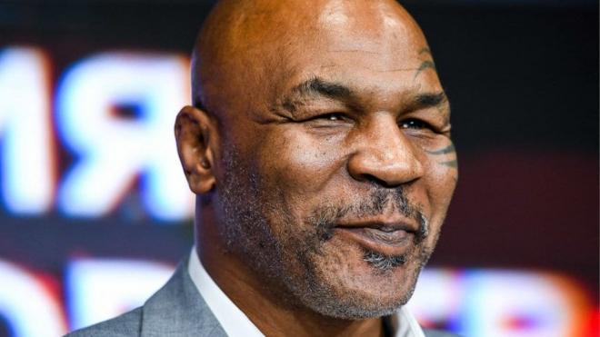Mike Tyson confesó haber probado el sapo bufo.