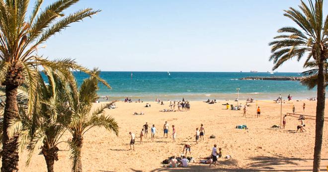La playa del Somorrostro en Barcelona.