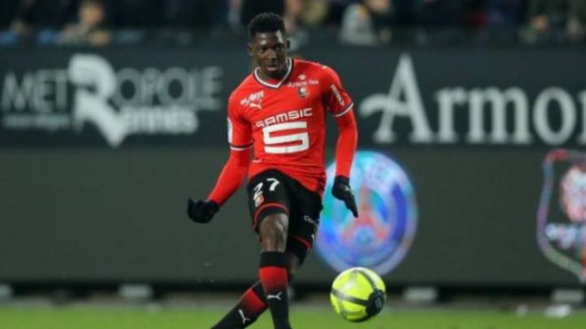 Hamari Traoré jugando con el Rennes.