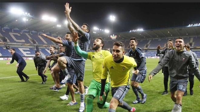 Los jugadores celebran el pase a semifinales (Foto: RCCV).