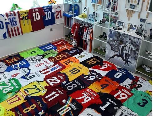 Colección de camisetas de Óliver Torres.