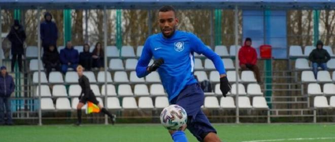 Julio César, en un partido con el Vitebsk.