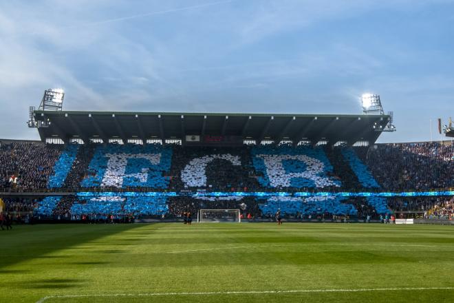 Aficionados del Brujas (FOTO: ClubBrugge).