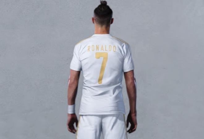 La imagen virtual de Cristiano Ronaldo con la nueva camiseta de la Juventus (Imagen: Footy Headline