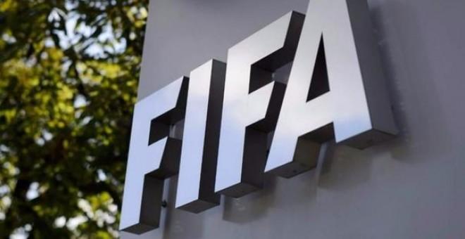 La FIFA busca mejorar la detección del fuera de juego.