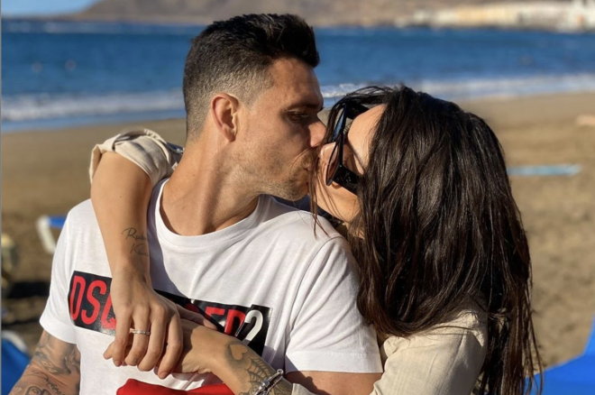 María Hernández y Rubén Castro dándose un beso (Foto: Instagram).