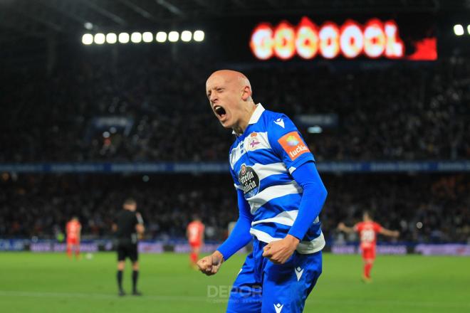 Victor Mollejo celebrando un gol con el Dépor (Foto:RCD)