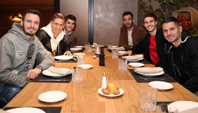 Los jugadores del Atlético, en el restaurante del Metropolitano (Foto: ATM).