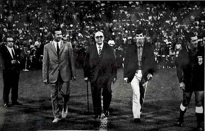 Lev Yashin, Ricardo Zamora e Iribar en San Mamés (Foto: Elorza/Museo del Athletic).