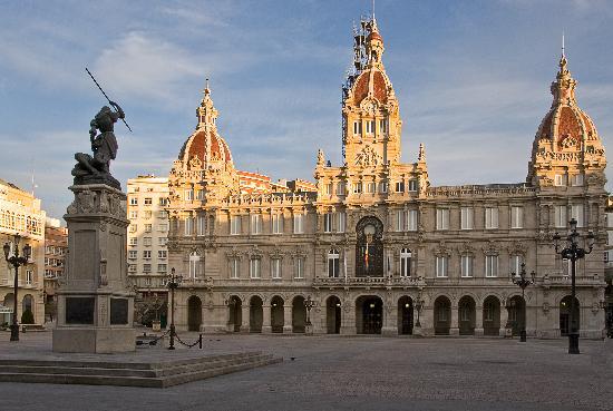 Concello de A Coruña en la plaza de María Pita (Foto: Concello de A Coruña)