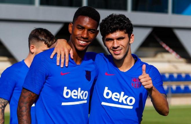 Junior y Aleñá, en un entrenamiento con el Barcelona.