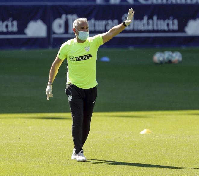 Pellicer realiza un gesto en un entrenamiento (Foto: Málaga CF).