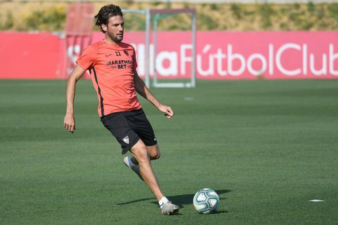 Franco Vázquez, en el entrenamiento del Sevilla de este sábado (Foto: SFC).