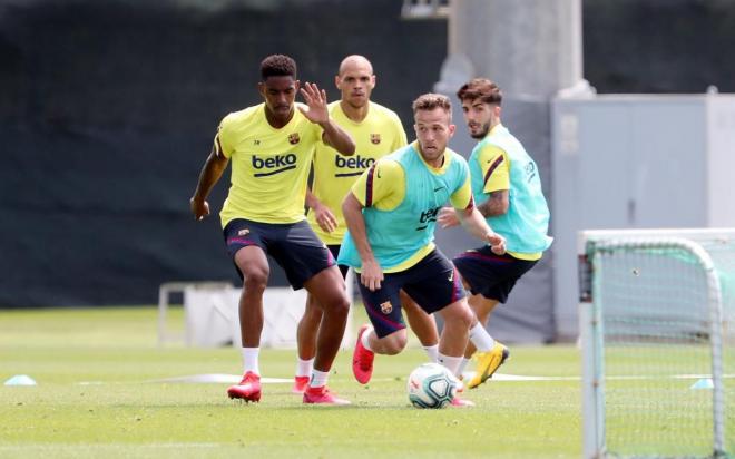Arthur, Junior y Braithwaite, en una sesión del Barcelona (Foto: FCB).