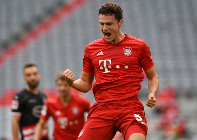 Pavard celebra uno de sus goles con el Bayern de Múnich ante el Fortuna Dusseldorf.