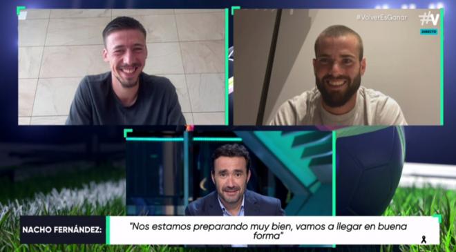 Nacho, jugador del Real Madrid, y Lenglet durante la entrevista de este pasado domingo.