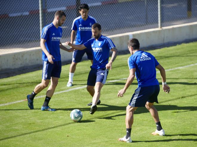El Real Zaragoza completa una nueva sesión de entrenamiento (Foto: Real Zaragoza)