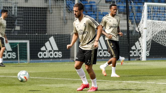 Hazard y Militao, durante uno de los últimos entrenamientos del Real Madrid (Foto: RM).