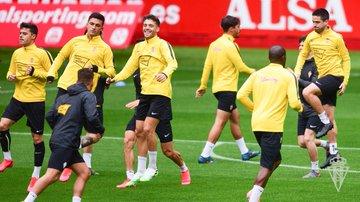 Entrenamiento del Real Sporting en El Molinón. (foto: RSG)